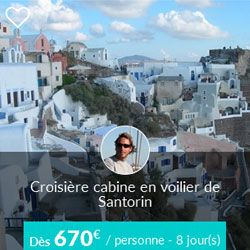 Miniature de l'offre croisière Skippair à Santorin avec Nicolas et ses collègues