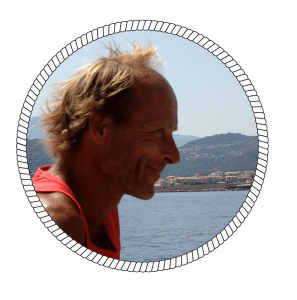Photo de Jean, skipper professionnel et amoureux des calanques de Marseille